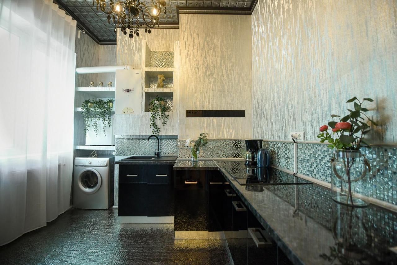 The Museum - Wonderful Super Central Apartment Bukares Bagian luar foto